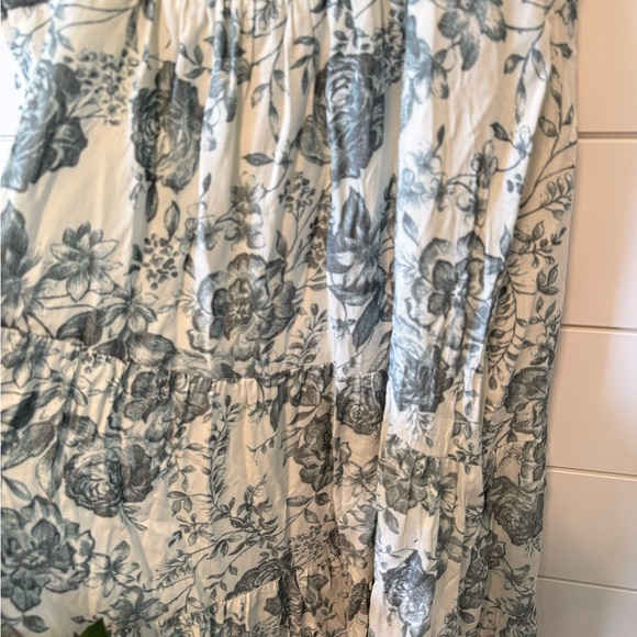 Trixxi Blue and White Floral Print Dress Cottagecore Romantic Spring Size M - Picture 7 of 7